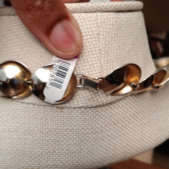 Vintage Silver and Gold 3D Statement Necklace ✨️ - Picture 3 of 4